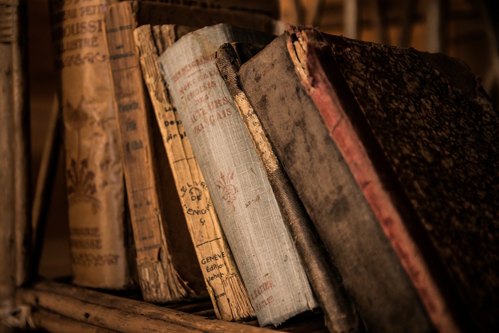 Ремонт и реставрация старых и ценных книг